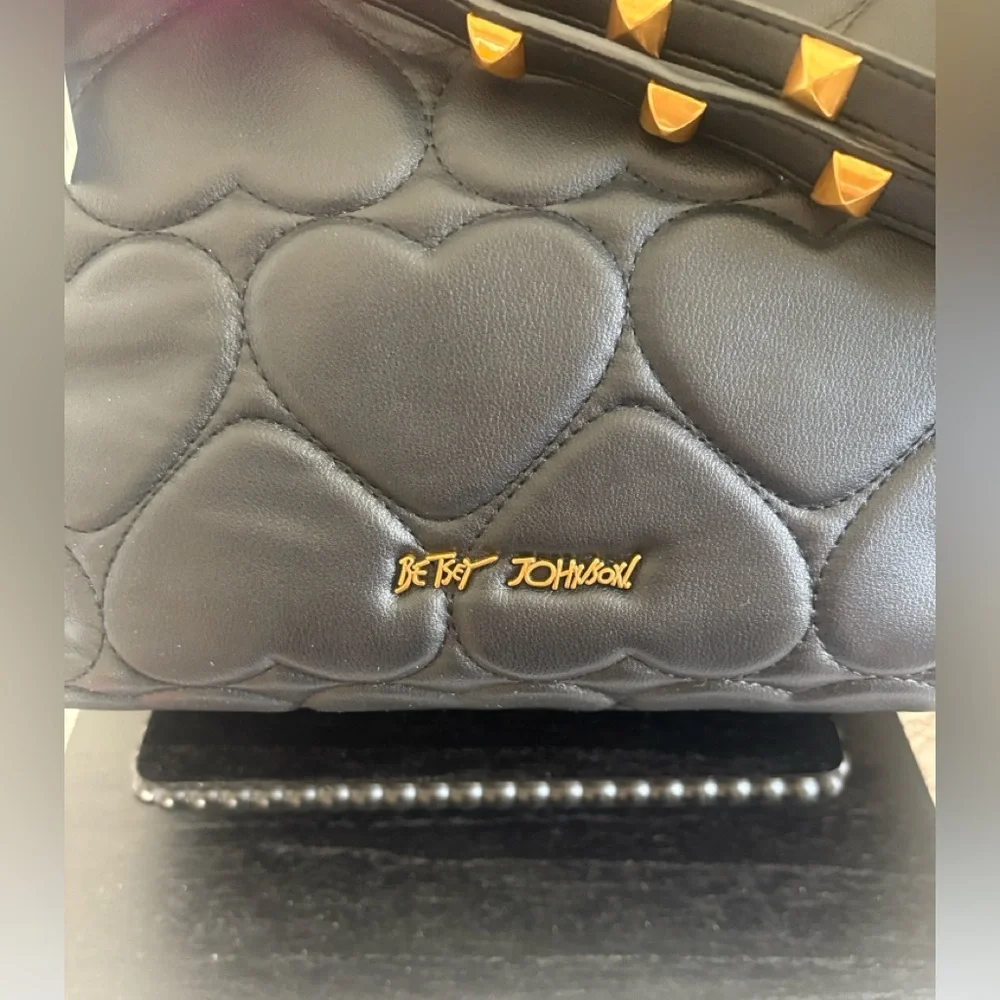 Betsey Johnson Rare Leopard XOMia 💎 Black Heart Quilted Bag w/Leopard Interior - Picture 3 of 10